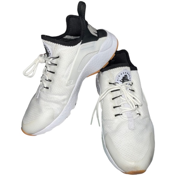 SOLD! Nike Air Huarache Run Ultra Women’s Size 6.5 - Picture 2 of 16